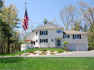 641 Porter St, Manchester, CT 06040