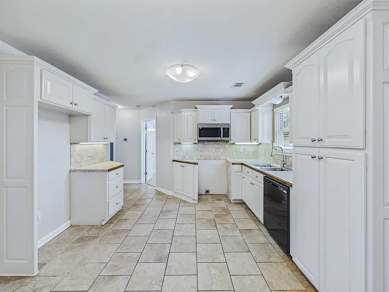29 Green Apple Dr-12_04212026