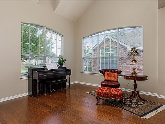 5th image of 1506 Turning Leaf Ln