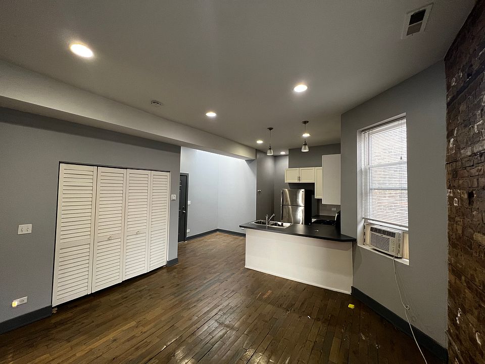 1st image of 1813 S Ashland Ave #3R