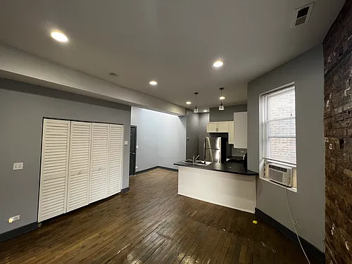 1813 S Ashland Ave #3R Photo 1