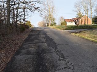 Beth St, Mcewen, TN 37101