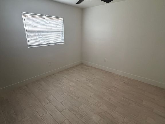 5th image of 430 Hibiscus St APT 1C