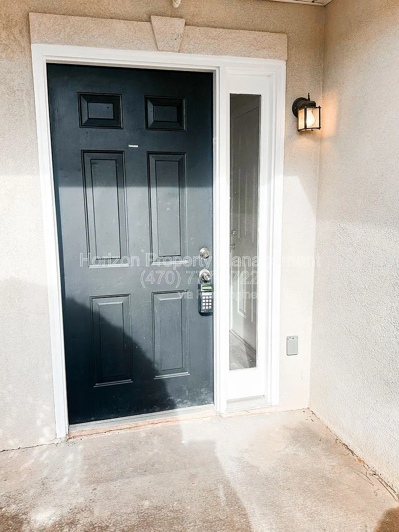 2 bed, 2.0 bath, 1134 sqft, $1,750 — Photo 2
