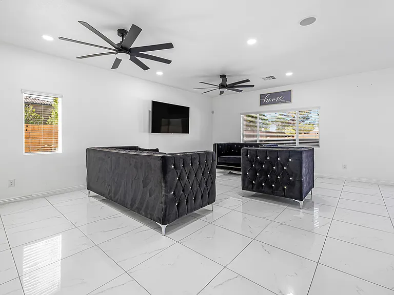 8123 Cowboy Springs St — Photo 5