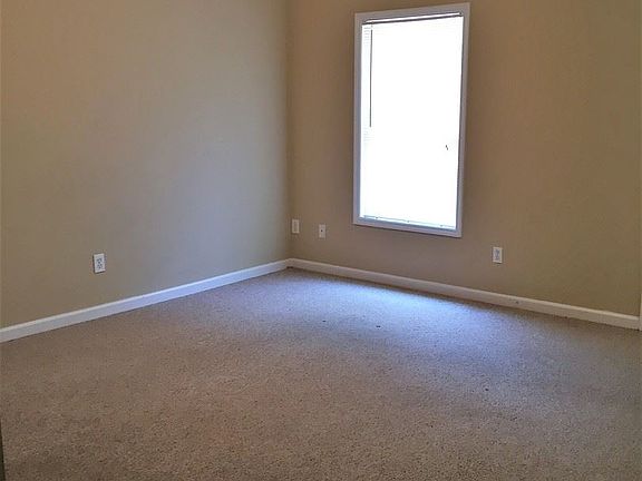 3rd image of 123 S Debardeleben St APT 2