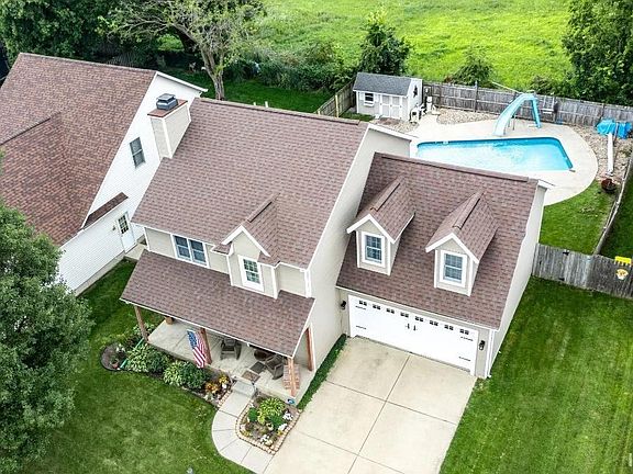 2nd image of 3115 Wild Cherry Rdg W