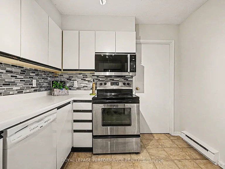 8 Terrace Dr #217 — Photo 9