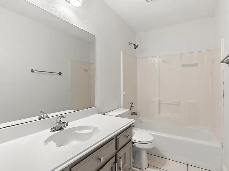 2522 Primrose Ln — Photo 24