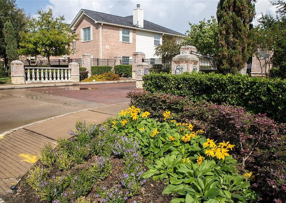 1st image of 2865 Westhollow Dr Unit 7