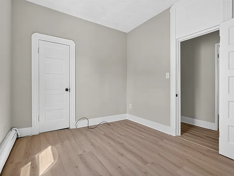 18 Otis St #2 — Photo 15