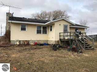 2116 Shenfield Rd, Turner, MI 48765