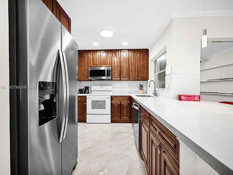 2528 SW Natura Blvd — Photo 10