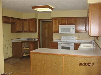 4th image of 354 Golden Russett Blvd
