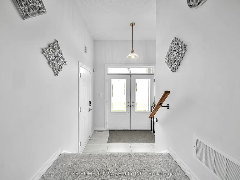 26 Gibbs Way — Photo 5