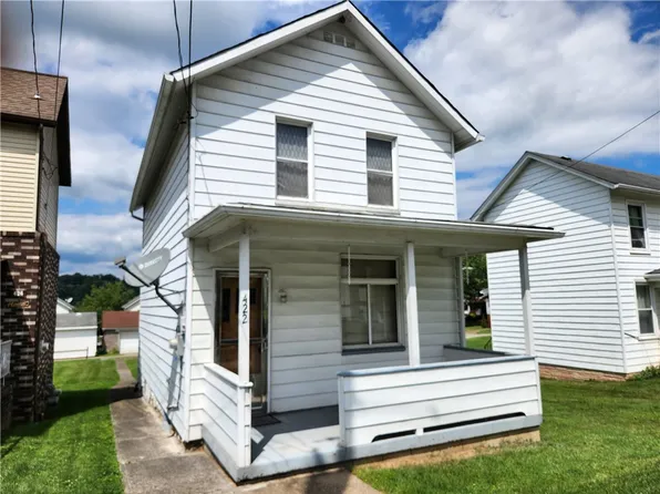 422 4th St, Smithton, PA 15479