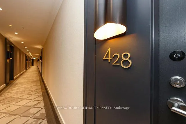 259 The Kingsway #428 — Photo 17