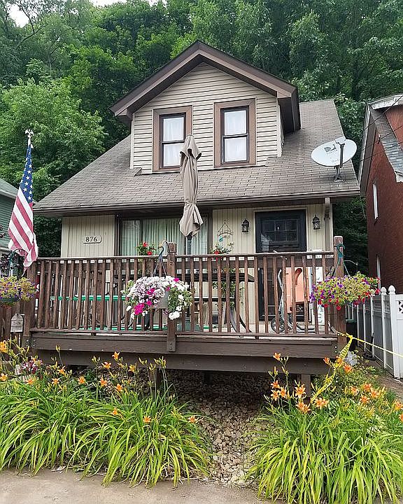 1st image of 876 Stanton Ave