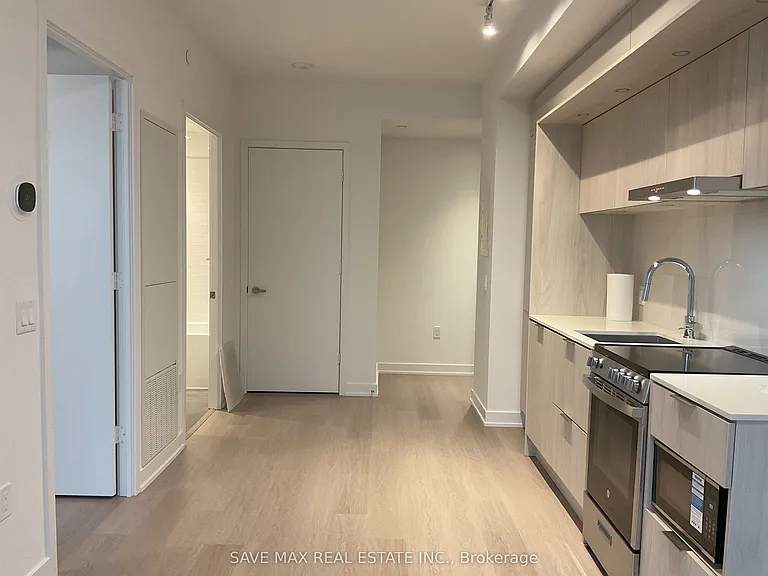 448 Burnhamthorpe Rd W #1312 — Photo 5