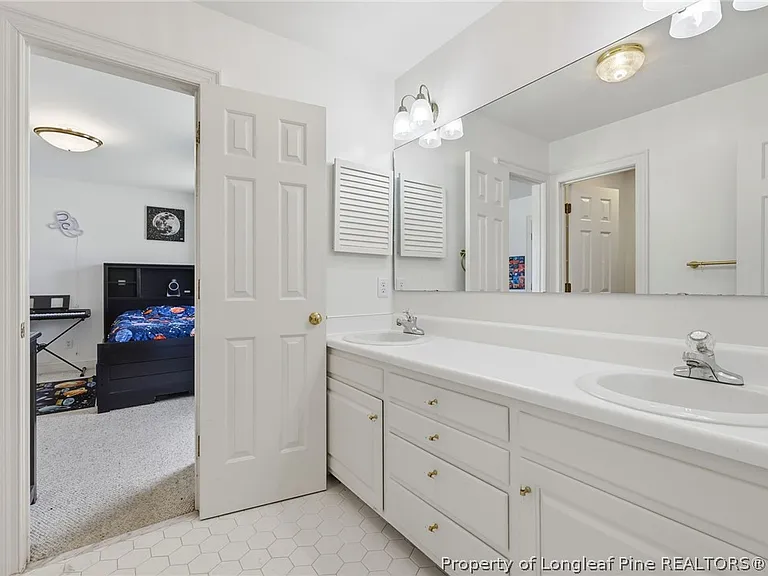 3525 Prestwick Dr — Photo 34