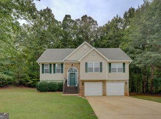 140 Clover Valley Dr, Covington, GA 30016
