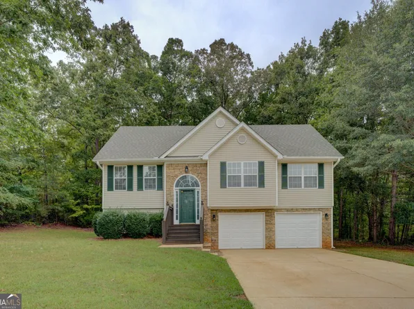 140 Clover Valley Dr, Covington, GA 30016