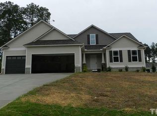 160 Everwood Dr, Four Oaks, NC 27524