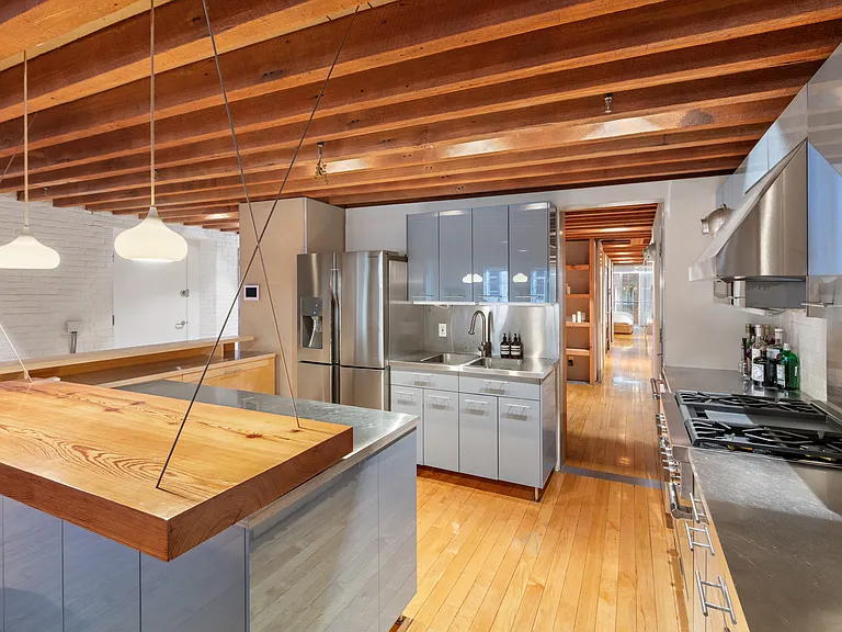 104 Charlton St #4W — Photo 5