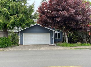 815 NE Eads St, Newport, OR