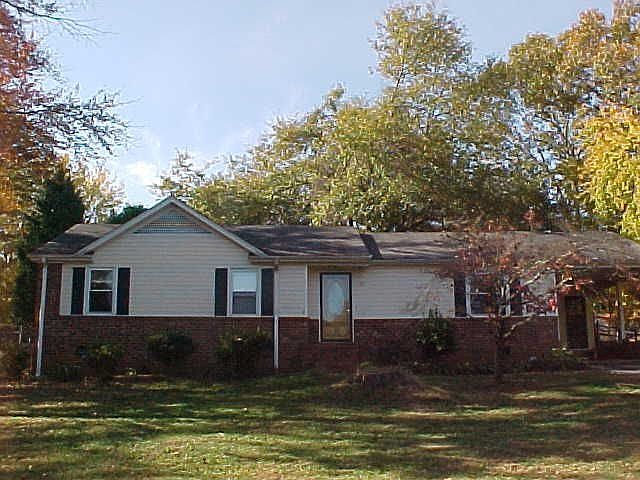 1st image of 22 Riverwood Cir