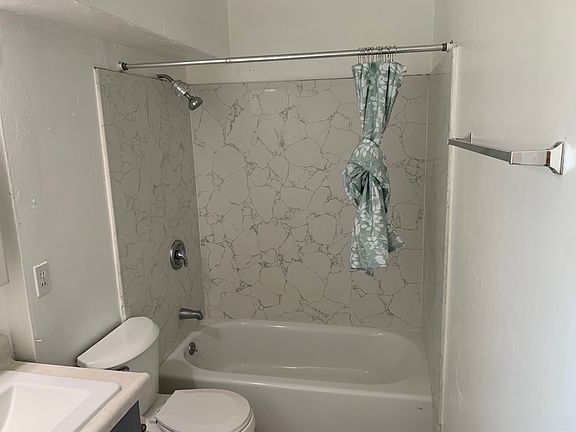 4th image of 3509 Agate Dr