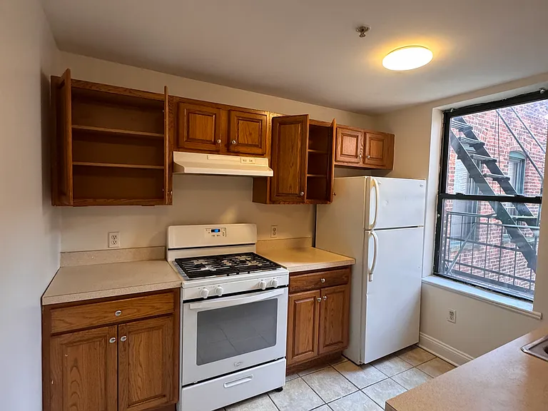 140 Virginia Ave #302 — Photo 9