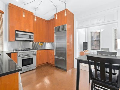 131 Thompson St APT 3C, New York, NY, 10012