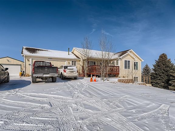 2nd image of 43511 Saddlehorn Dr
