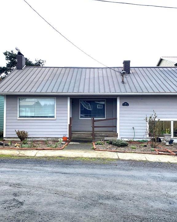 1st image of 513 NW Brook St #513A