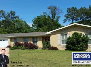 304 Forest Hill Dr, Warner Robins, GA 31088