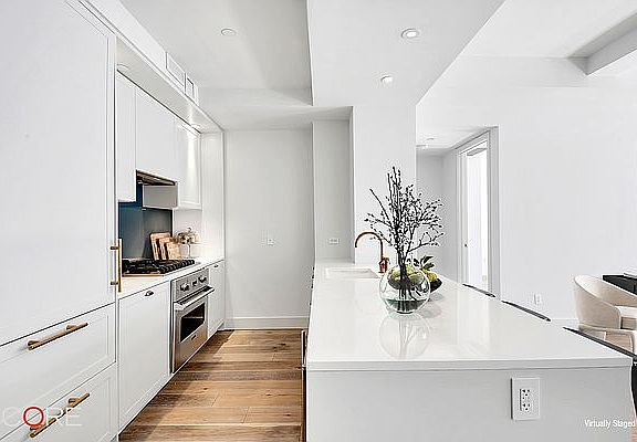 4th image of 93 Worth St Suite 904