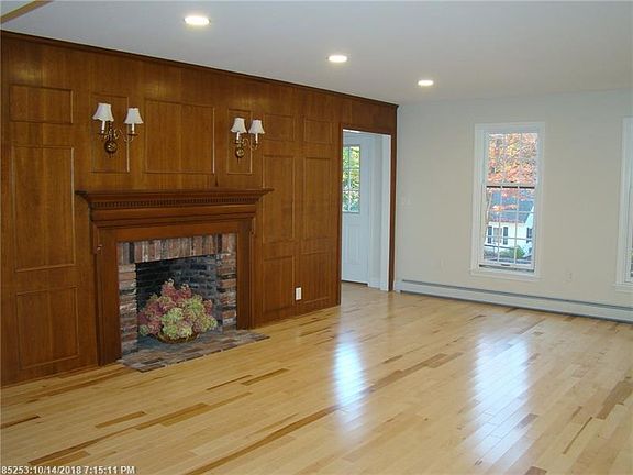 3rd image of 155 Nottingham Rd