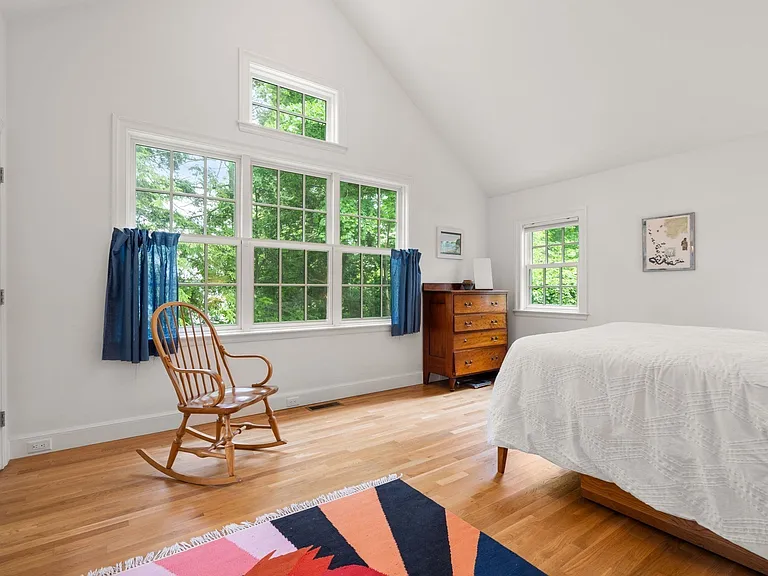 205 Brattle St — Photo 11