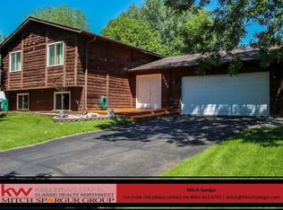 10249 Tamarack St NW, Coon Rapids, MN 55433