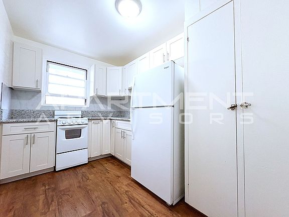 2nd image of 2934 Varsity Cir APT 2