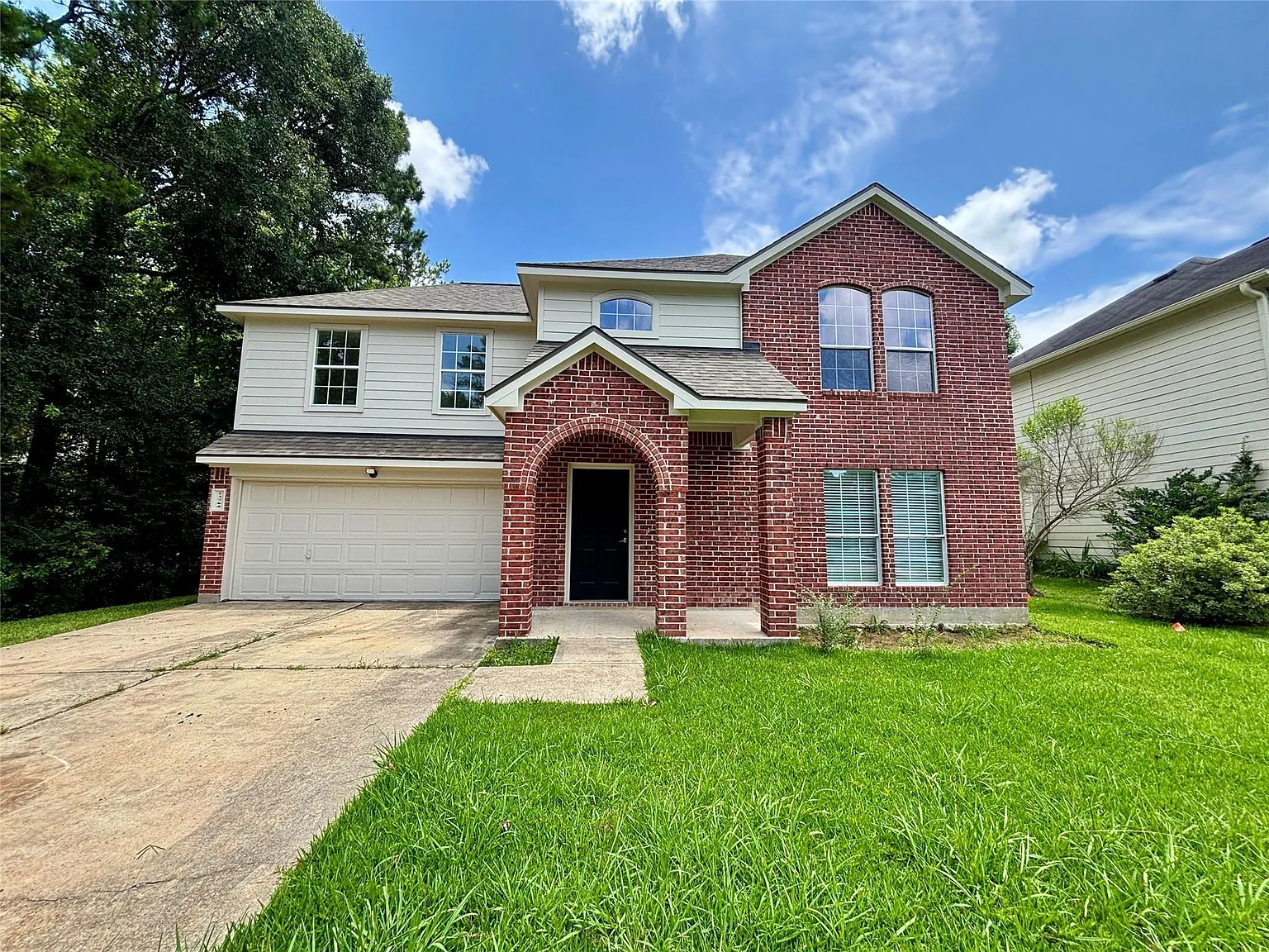 4 bed, 2.5 bath, 1738 sqft, $1,795 — Photo 2
