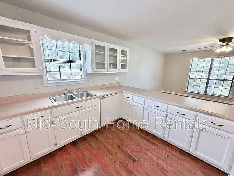 18 Owen Cv — Photo 9