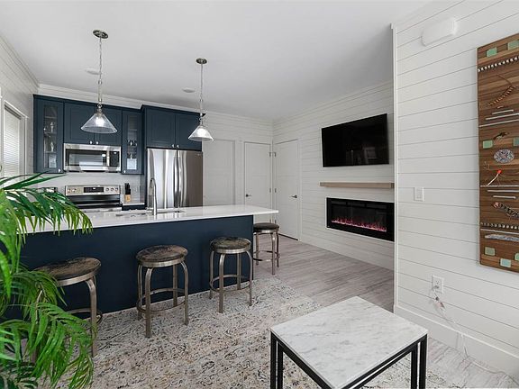 4th image of 114 Riverwalk Ln