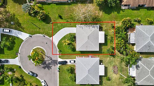 2nd image of 5713 Thrinax Place E