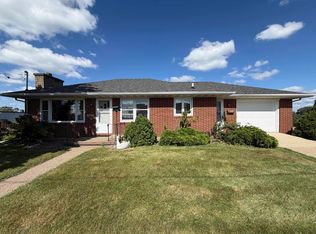 3280 Asbury Rd, Dubuque, IA 52001