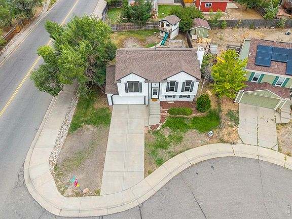 2nd image of 205 W Cornwall Ct