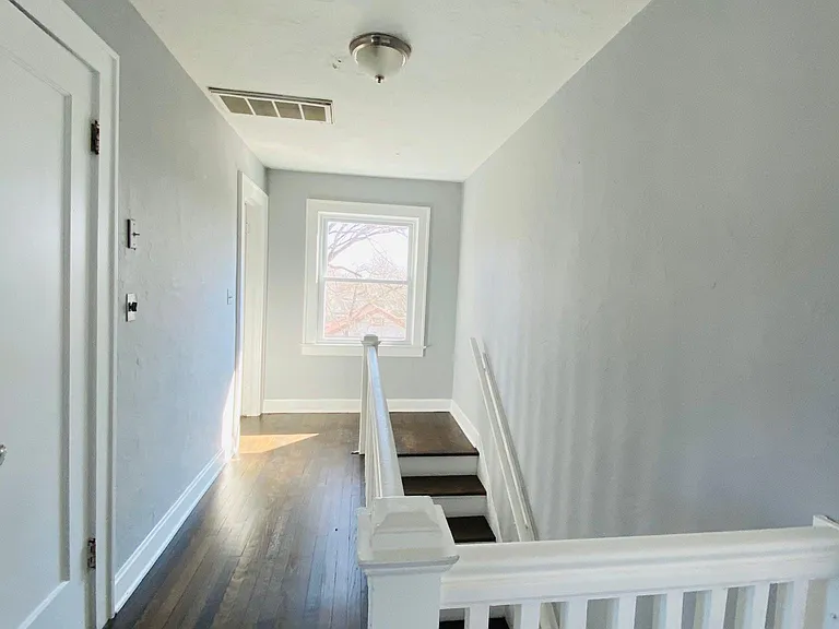 6043 Forest Ave — Photo 6