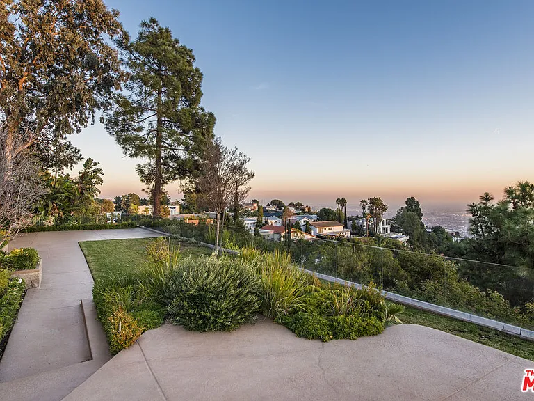 7940 Vulcan Dr — Photo 46