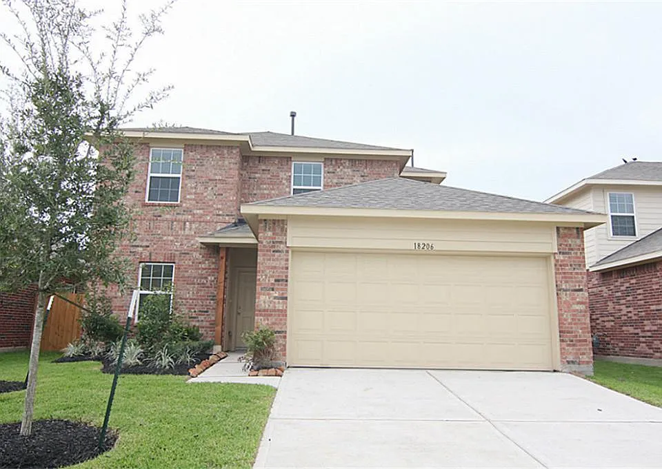 18206 Canary Bluff Ln